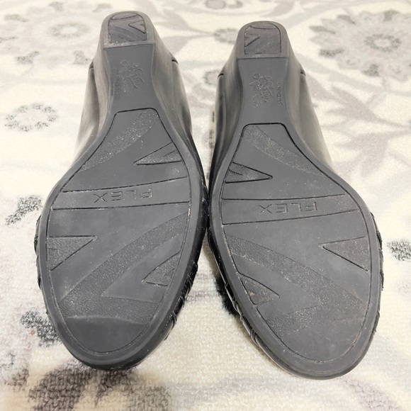 Black Lifestride Small Wedges - Picture 6 of 11